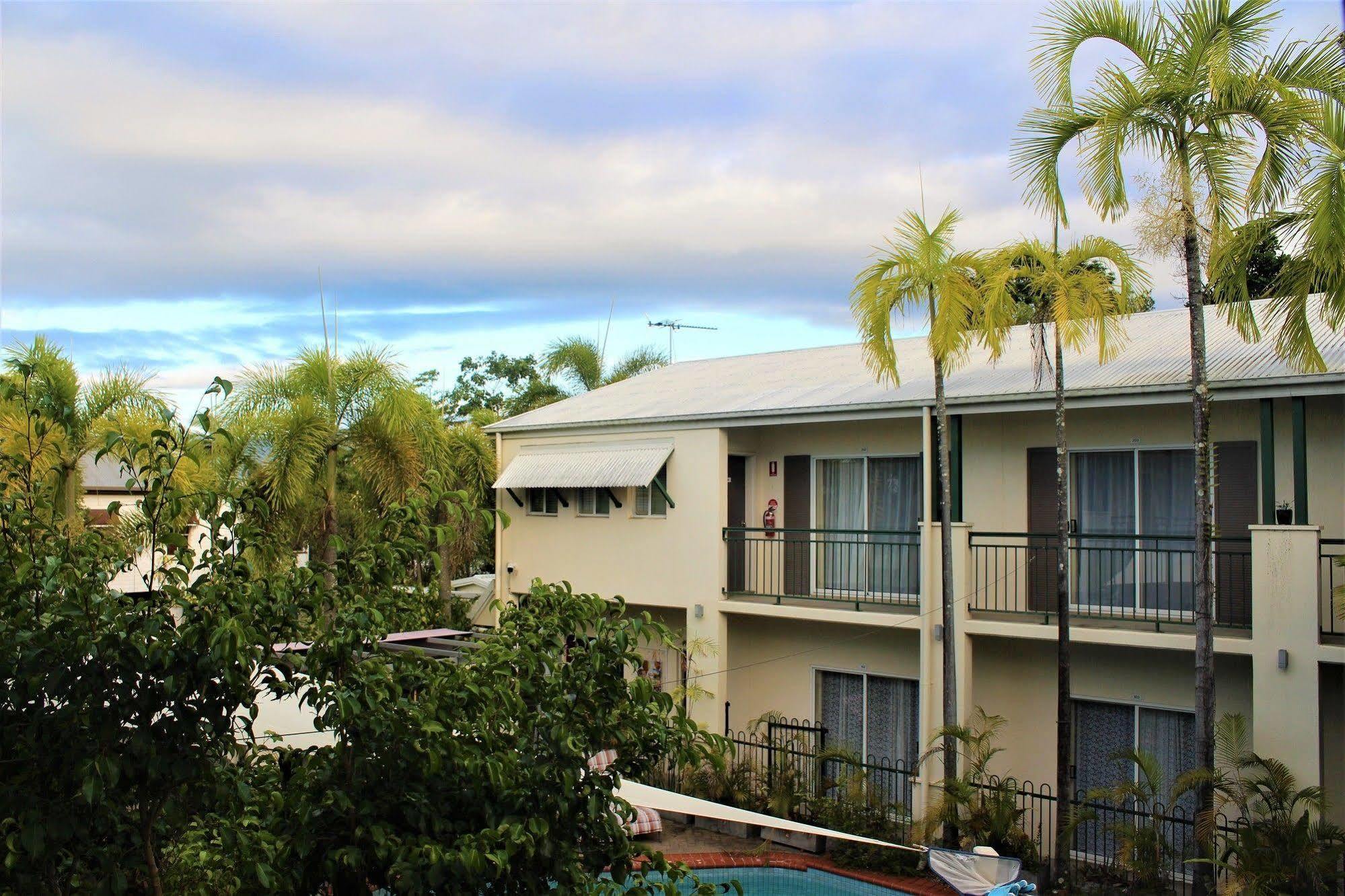 Crystal Garden Resort&Restaurant Cairns Exterior foto